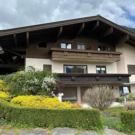 Haus Wenger Mountain View & Swimming Pool * カプルーン