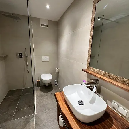 Apartman Haus Wenger Mountain View & Swimming Pool