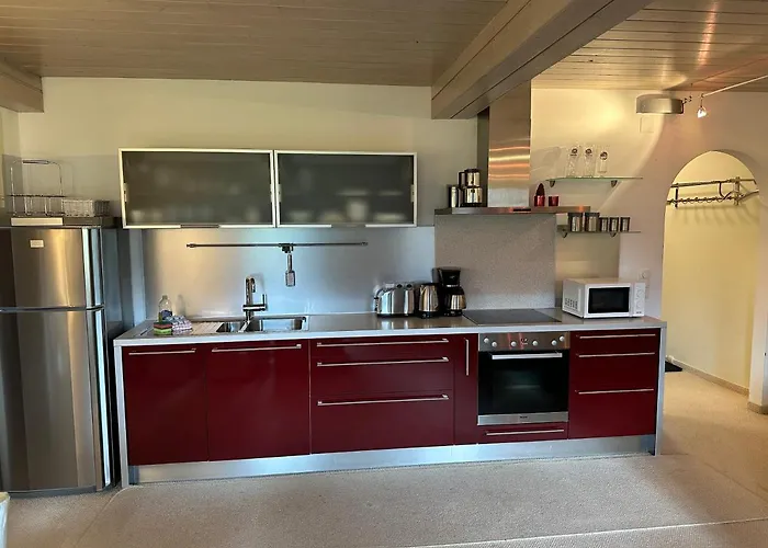 Апартаменты Haus Wenger Mountain View & Swimming Pool Капрун