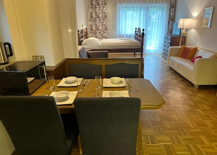 Haus Wenger Mountain View & Swimming Pool Апартаменты Капрун